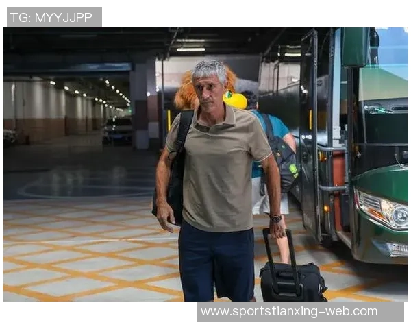 肖赧分析塞蒂恩与拉米罗执教理念分歧及争执背后的原因与影响 肖赧分析塞蒂恩与拉米罗执教理念分歧及争执背后的原因与影响